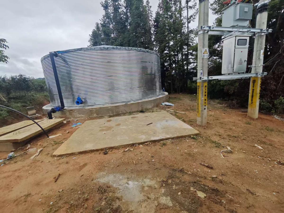 施工前：山地场地 - 临沧山区村落5套集装箱式集成机房项目