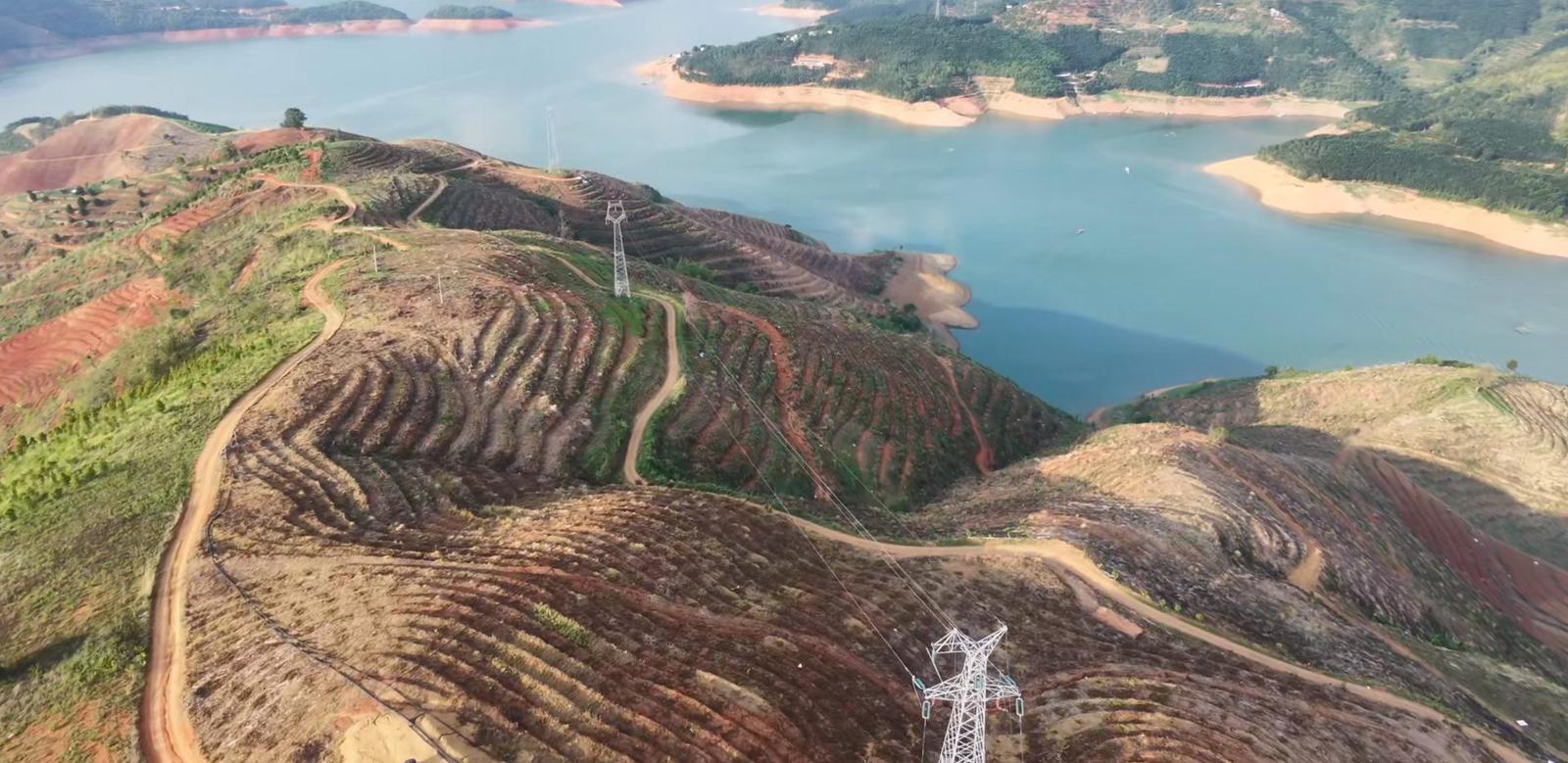 施工前:待灌溉地块 - 糯扎渡红心菠萝蜜2000亩山地水肥一体化自动化项目